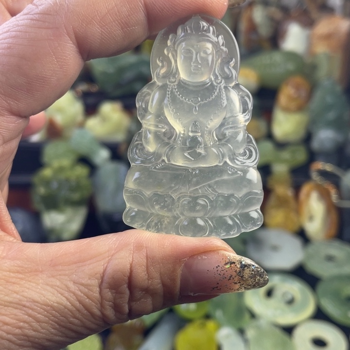 蛇纹石玉颈饰合金