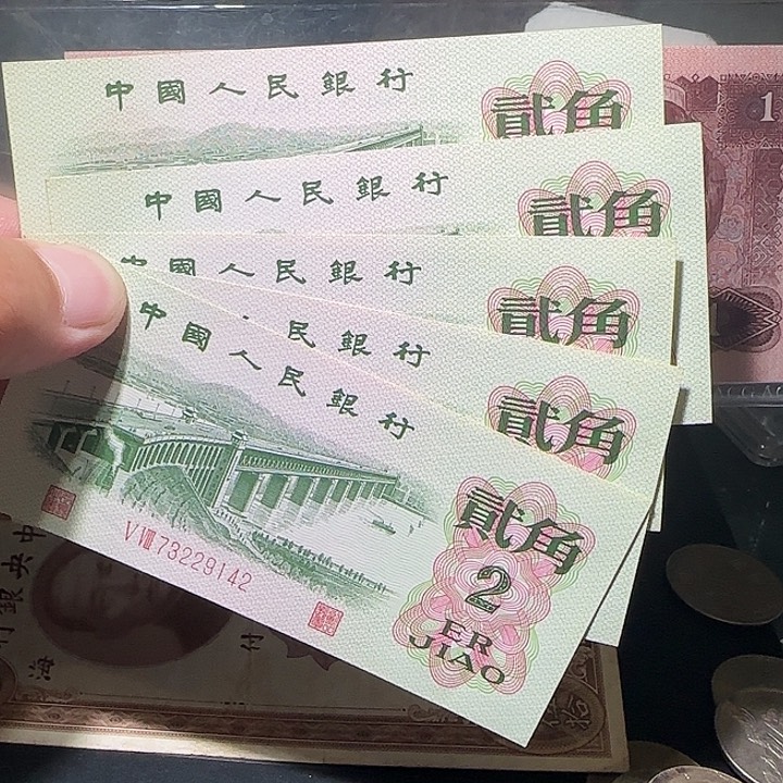 134000000000000000