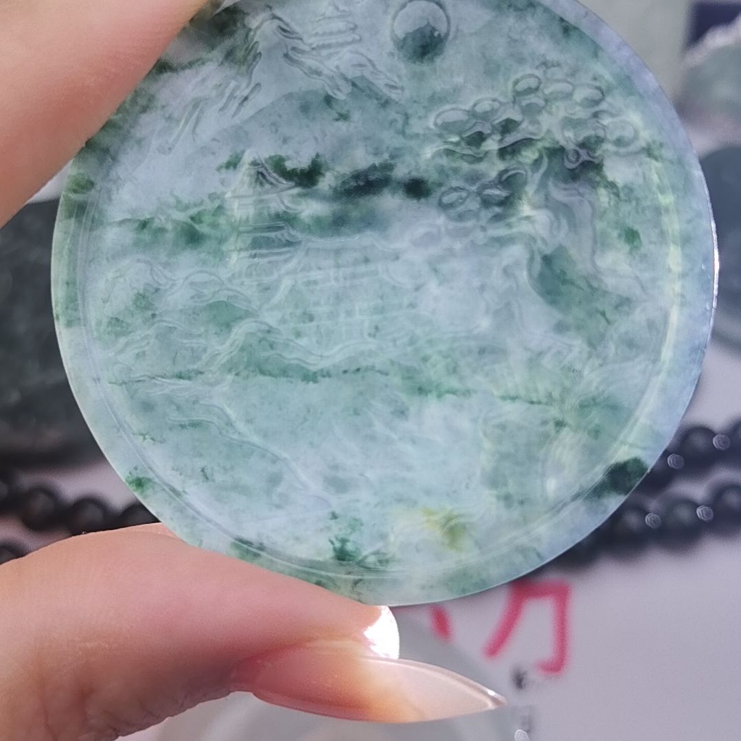 翡翠颈饰未镶嵌天然的A货翡翠多样性发货