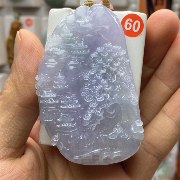 翡翠颈饰未镶嵌每天