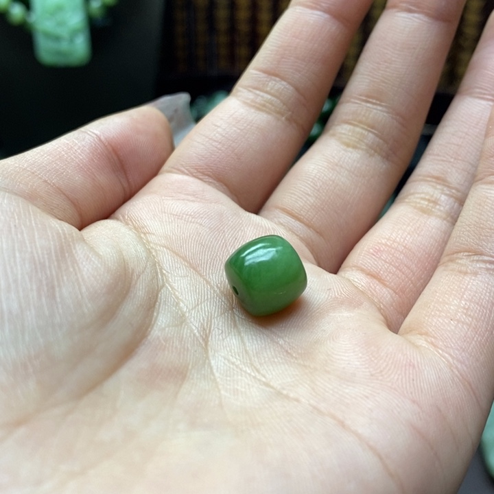 和田玉单珠裸发未镶嵌