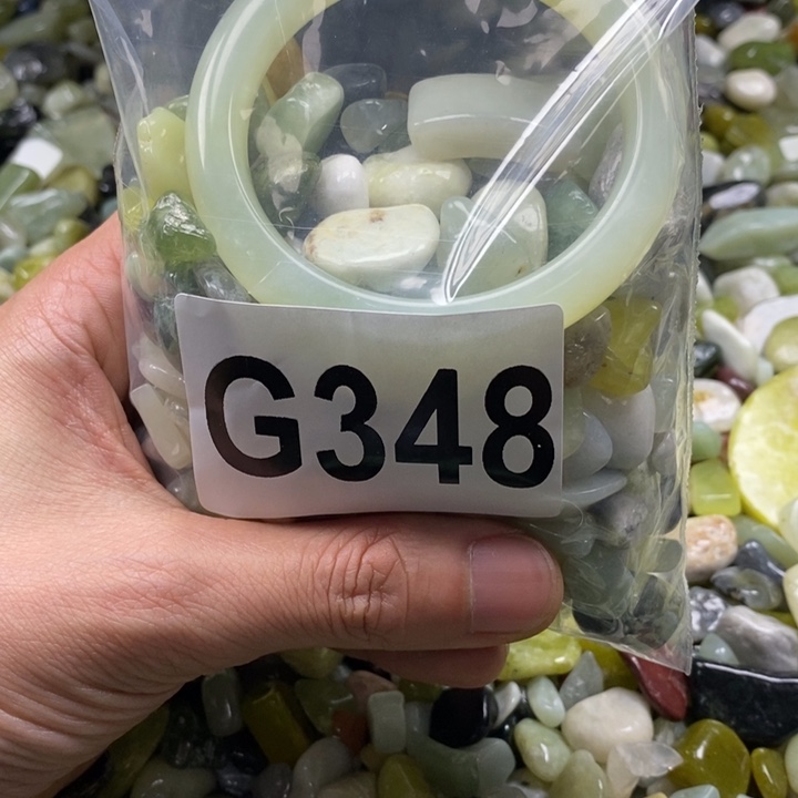 蛇纹石玉鱼缸石未镶嵌