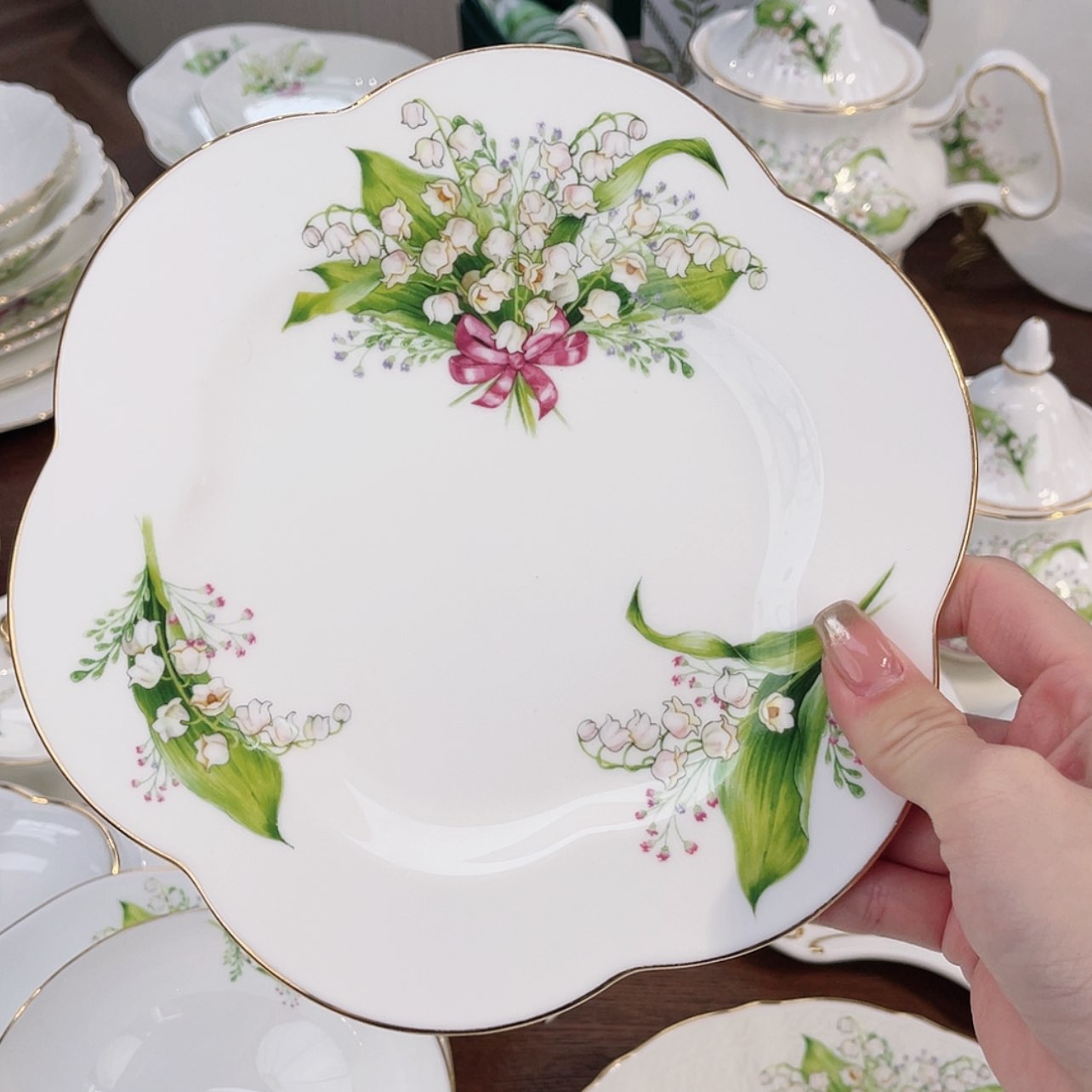 【闪购商品】瓷片8寸——————-/—/-//