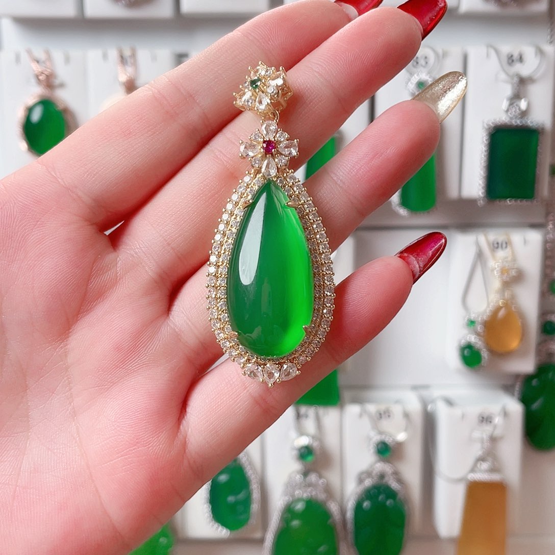 玛瑙/玉髓吊坠(赠链)未镶嵌