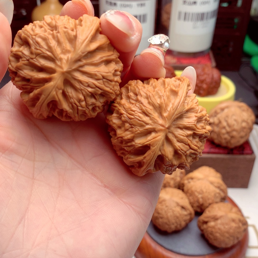 文玩核桃把件永**弃苹果园。 6号