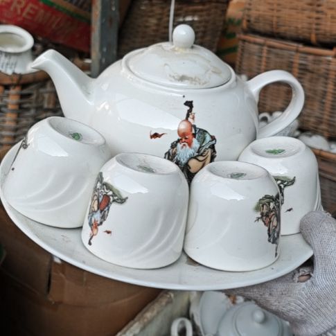 库存微瑕多孔茶壶一套容量1000毫升