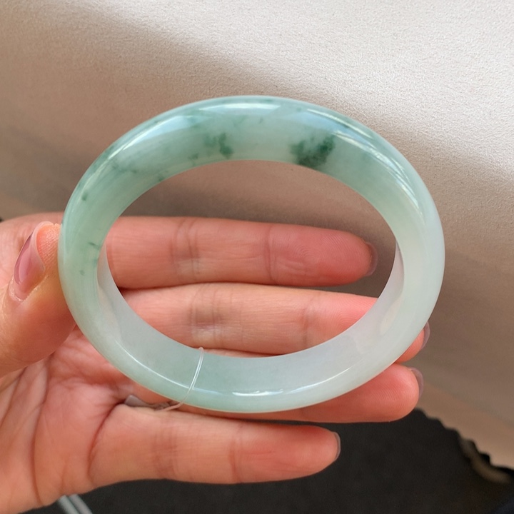 翡翠手镯未镶嵌翡翠手镯53
