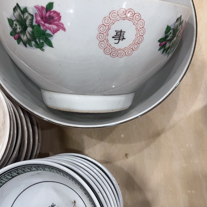 釉上彩瓷的主要成分8寸碗