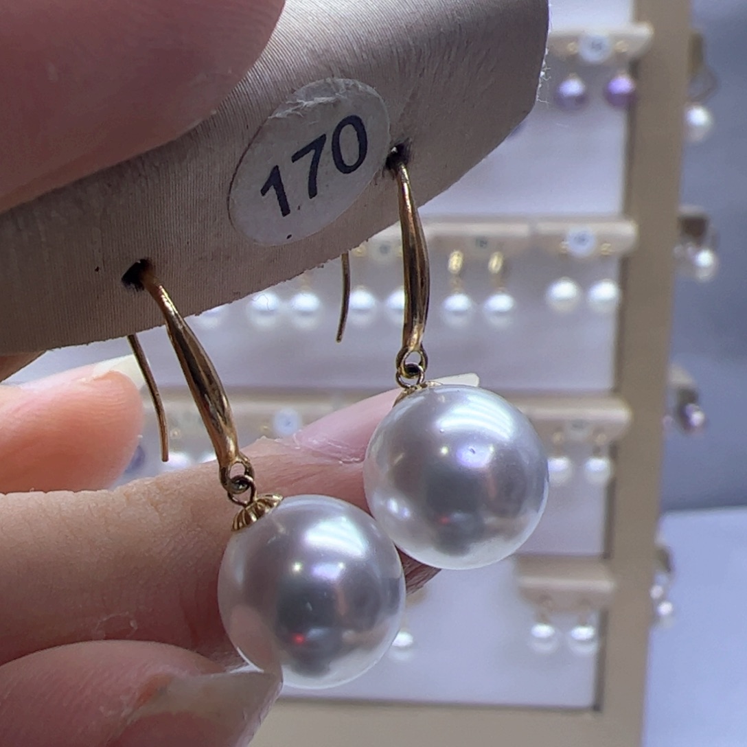 18K金镶嵌淡水珍珠耳饰