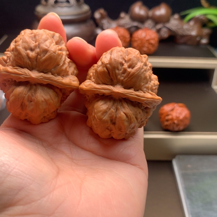 文玩核桃吊坠蛤蟆头