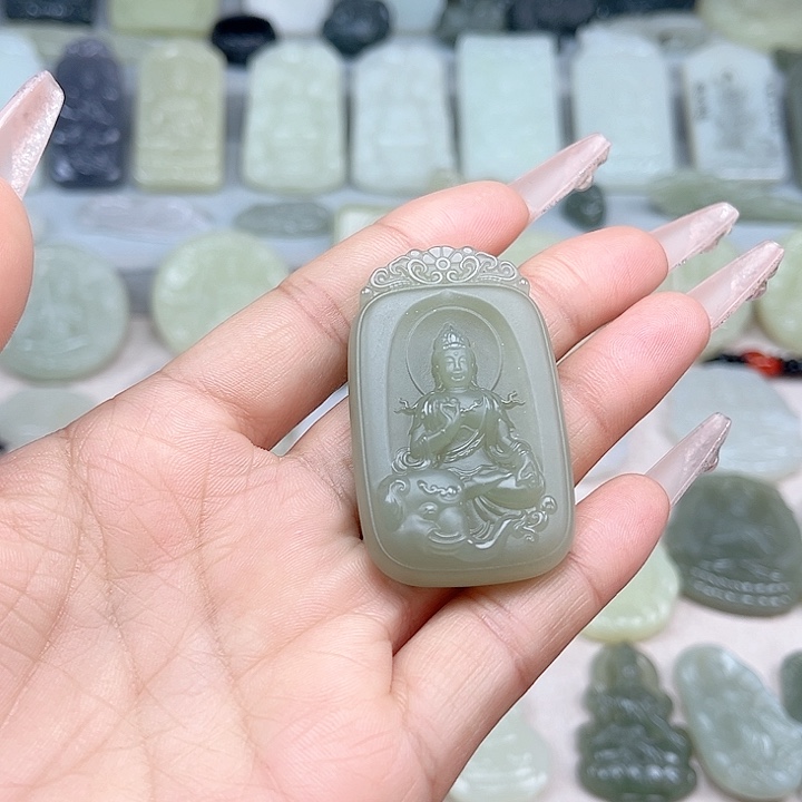 和田玉未镶嵌颈饰