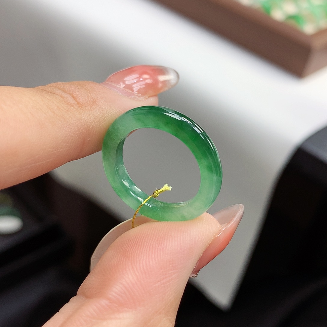 翡翠戒指未镶嵌13号