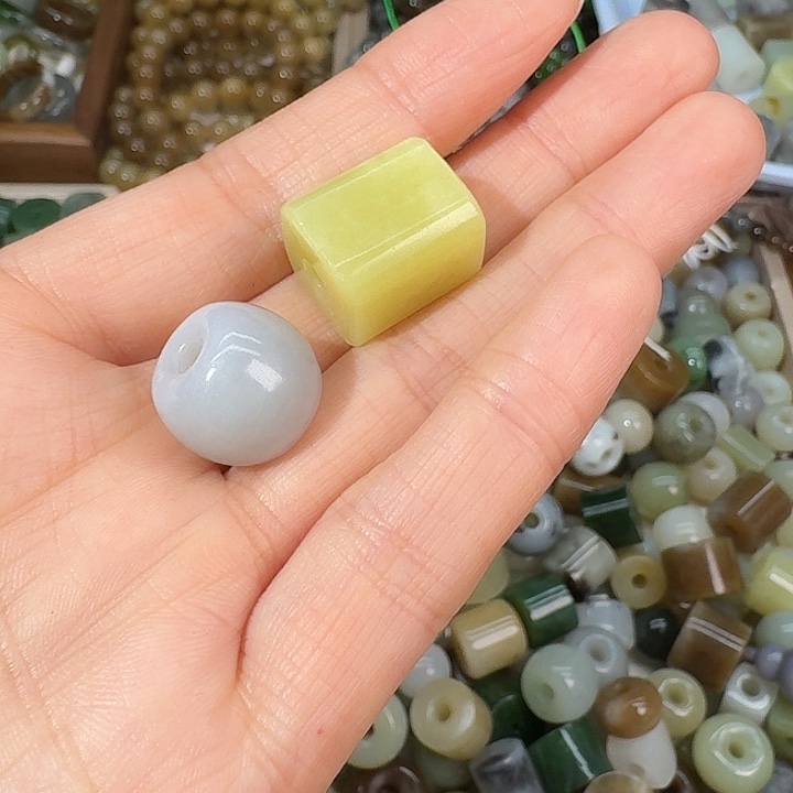 鷥***閜和田玉未镶嵌颈饰拍2