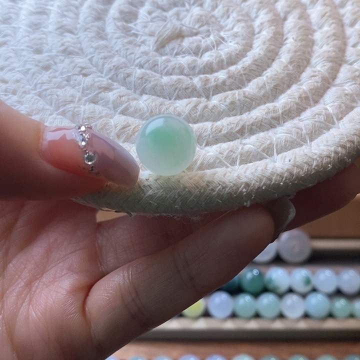 散珠翡翠突**秃飘甜绿圆珠 卡12.3 买断不退换