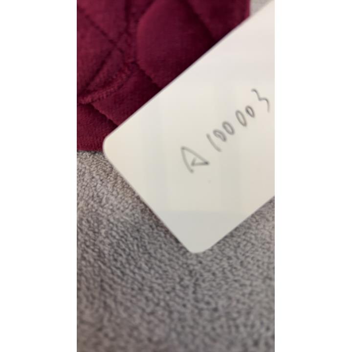 A100003酒红绒面链条金扣包包