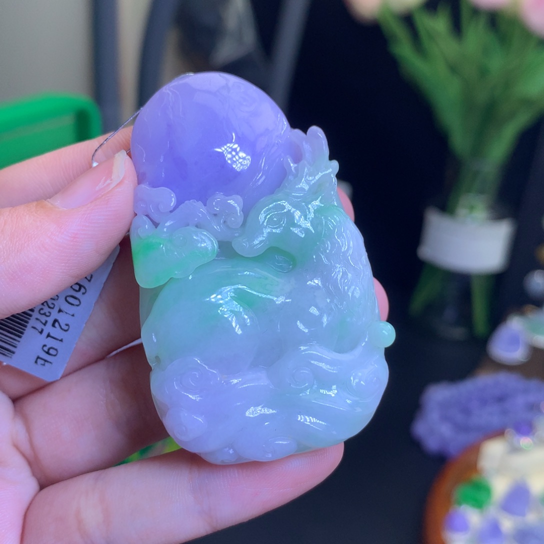 翡翠颈饰18K金镶嵌天然