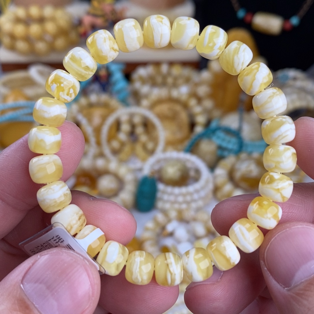 蜜蜡未镶嵌手链漆瓷白透底虎皮千层雪8.3mm