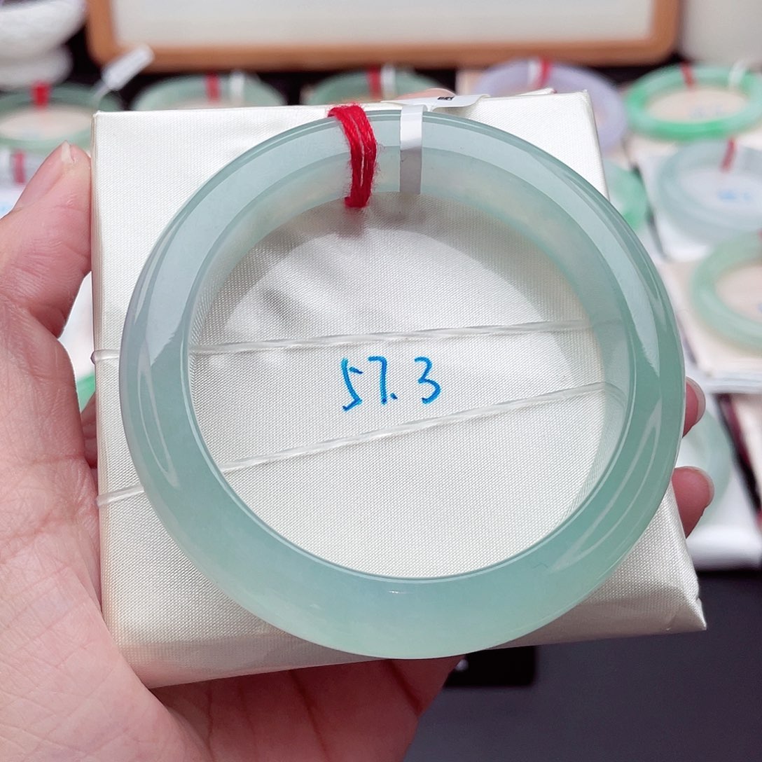 布***果翡翠未镶嵌手镯57.3冰胶满绿0324，分单2