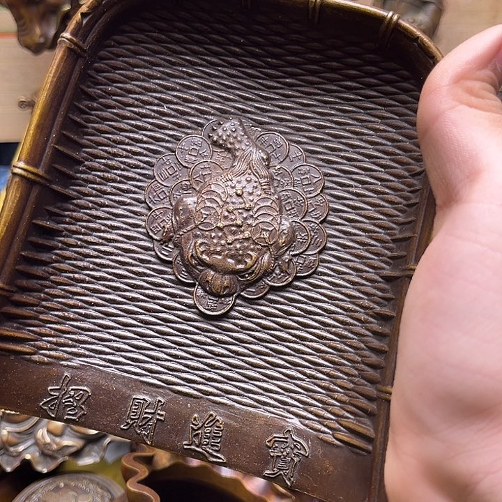 精美铜器点击下单