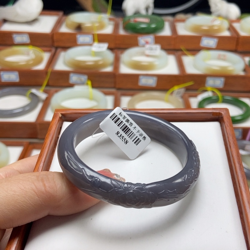 【闪购商品】和田玉（糖玉）手镯未镶嵌52