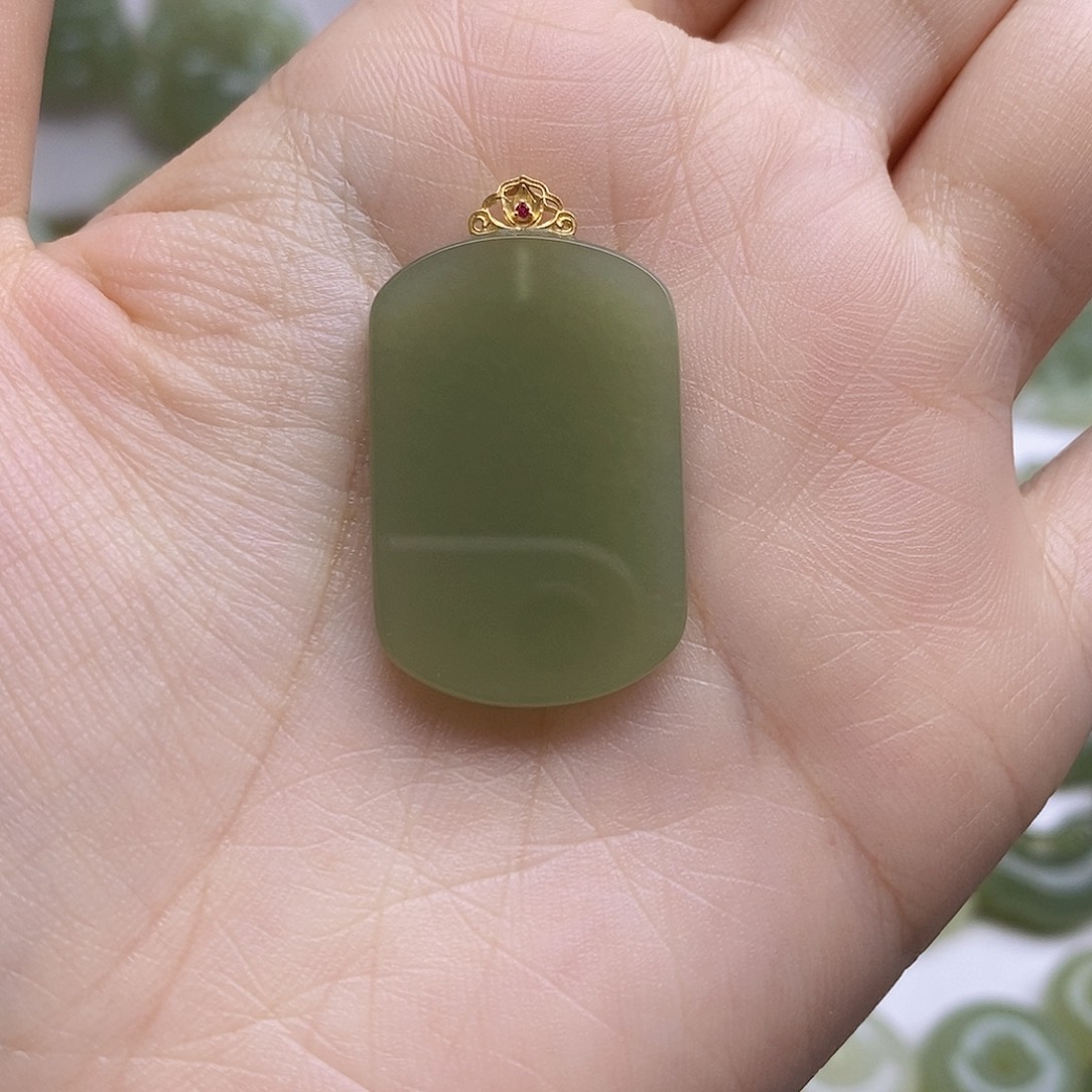 和田玉颈饰未镶嵌?****a