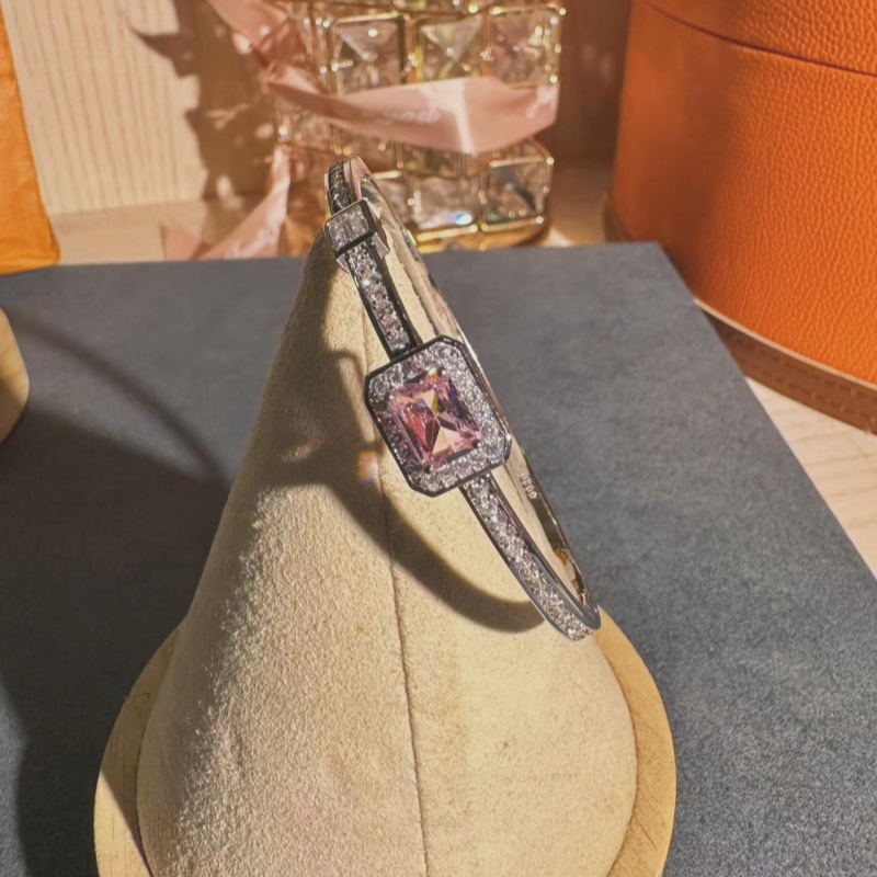 H-310粉色碧玺手镯单颗