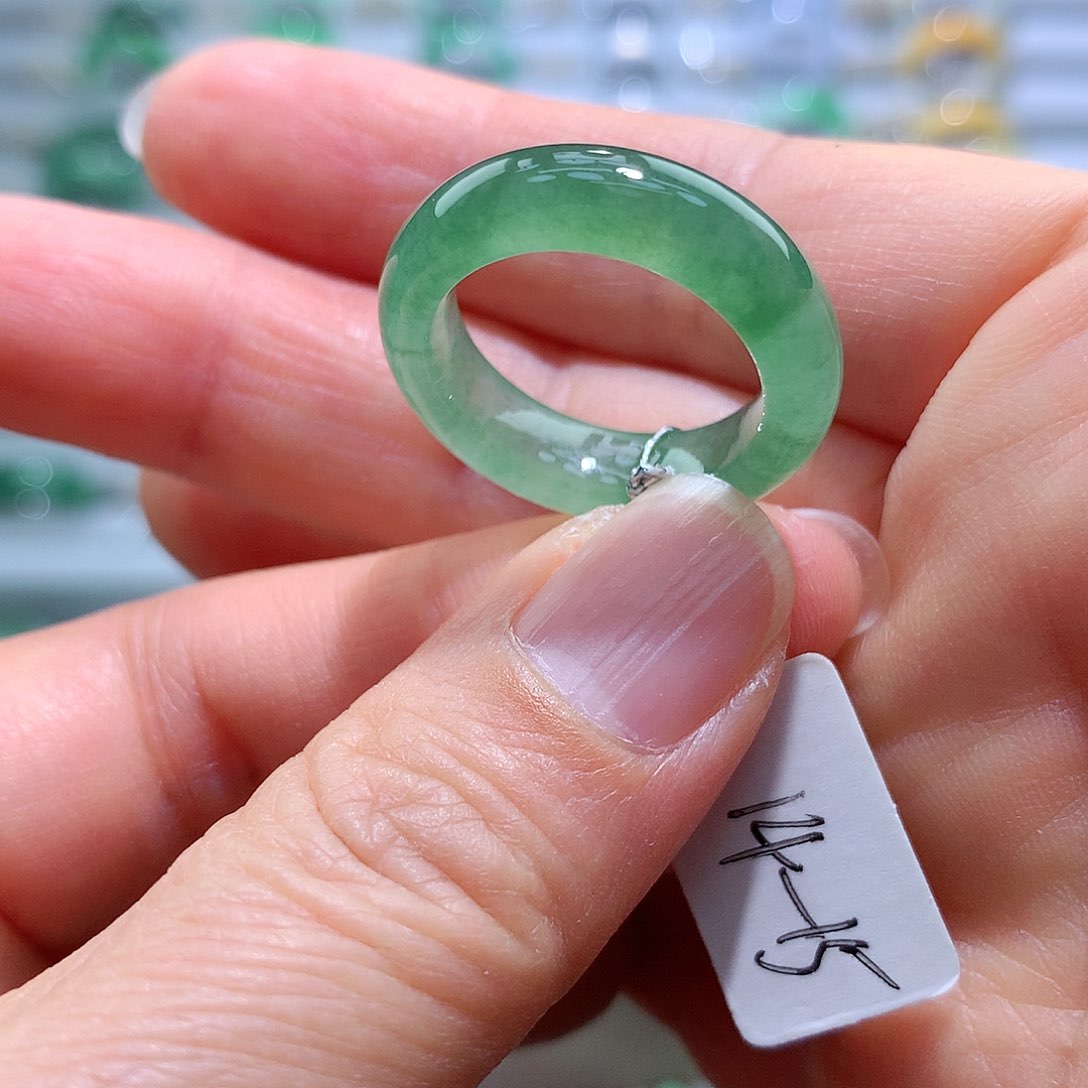翡翠戒指未镶嵌14-15号