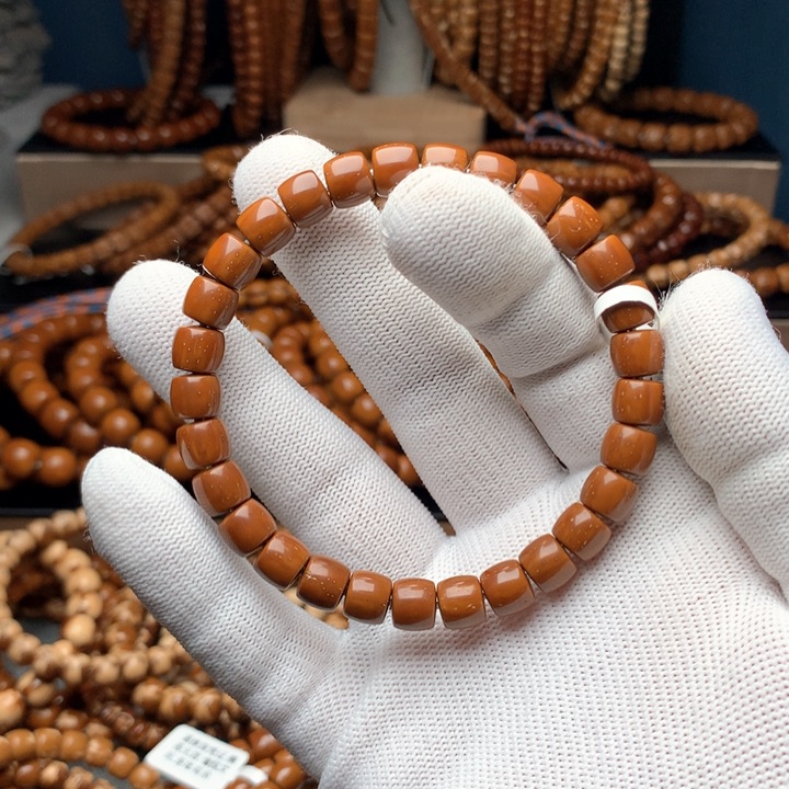 非金属木质文****n紫金鼠8.3×7.5直切极限弧单圈头条