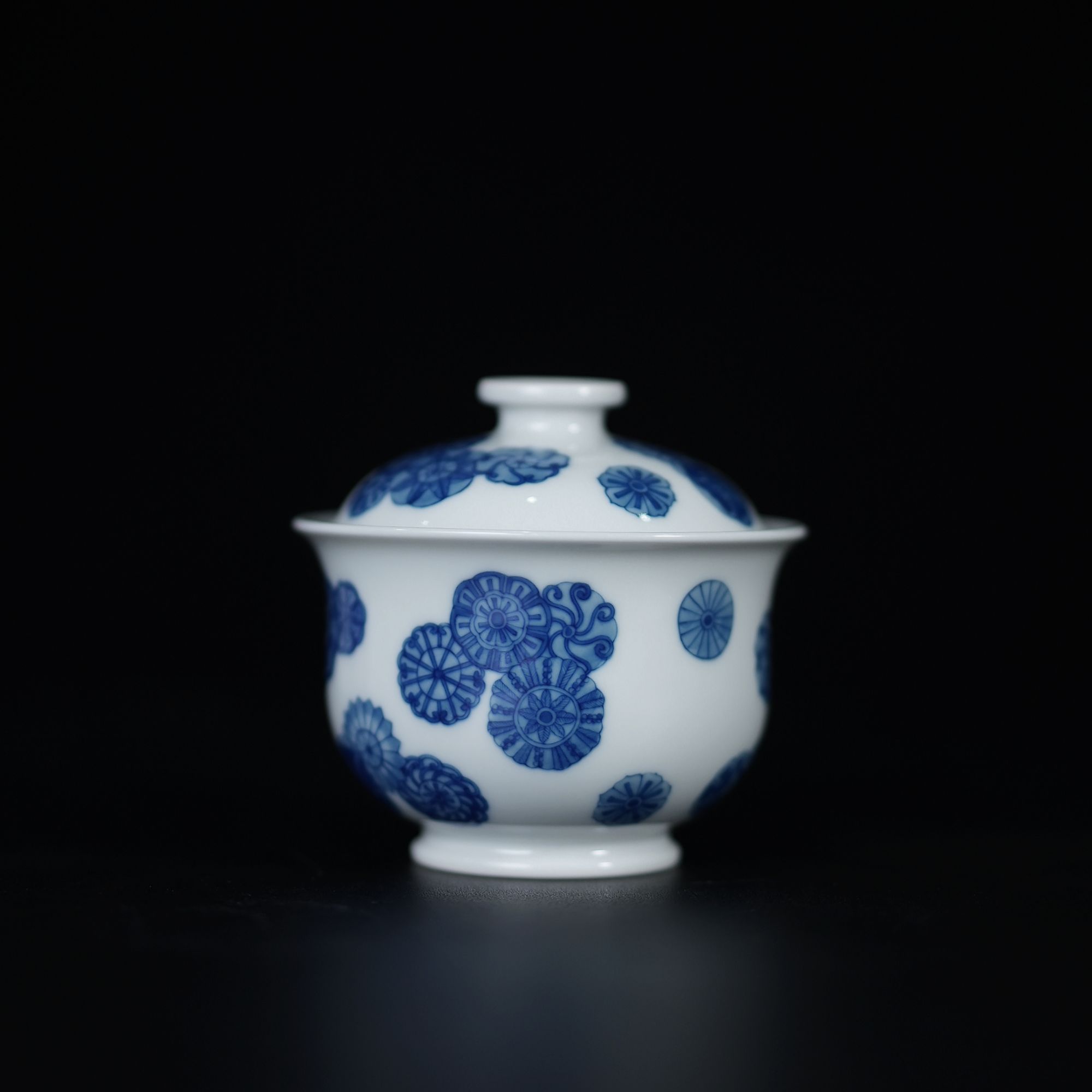 景德镇纯手工陶瓷刘建锋皮球花盖碗高温釉下彩青花