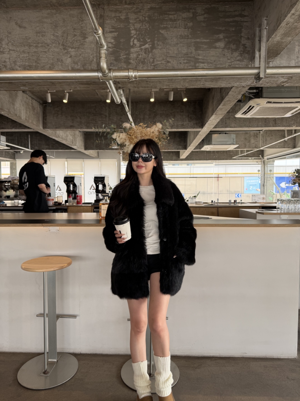 一眼万年2025新款中长款翻领网红同款意大利进口托斯卡纳皮毛一体