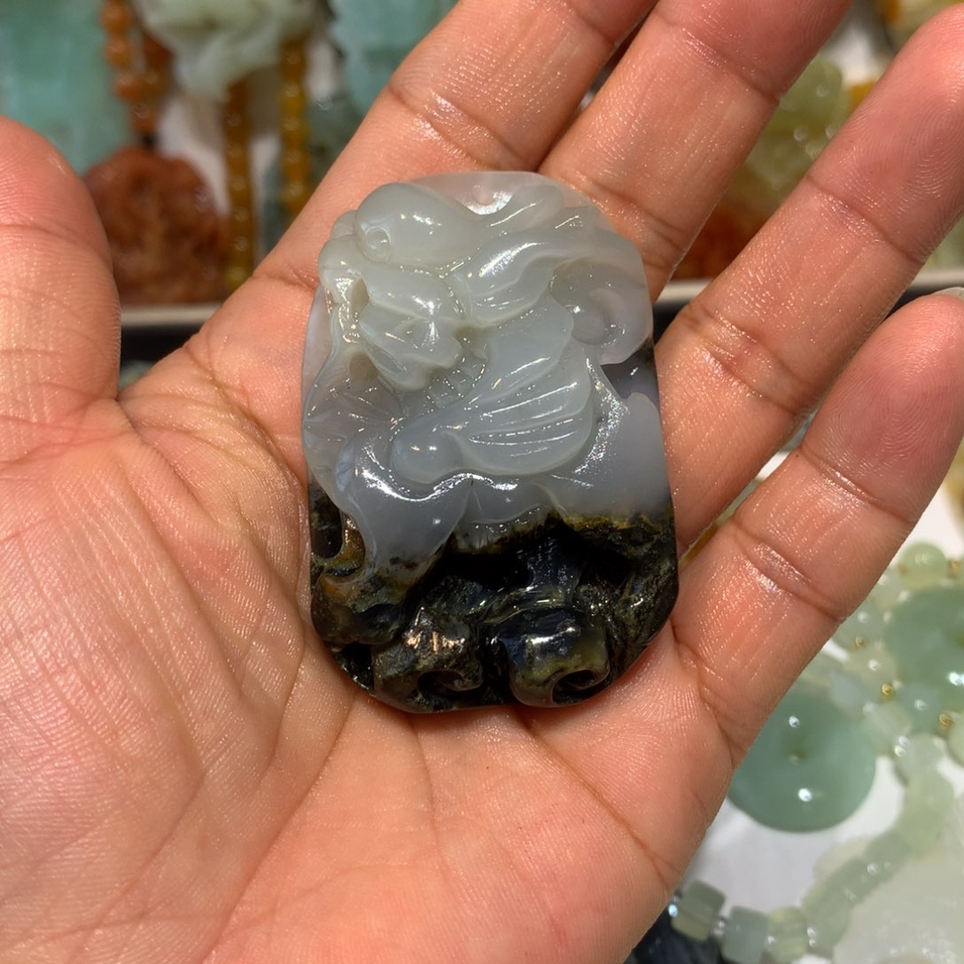 蛇纹石玉未镶嵌颈饰我**我