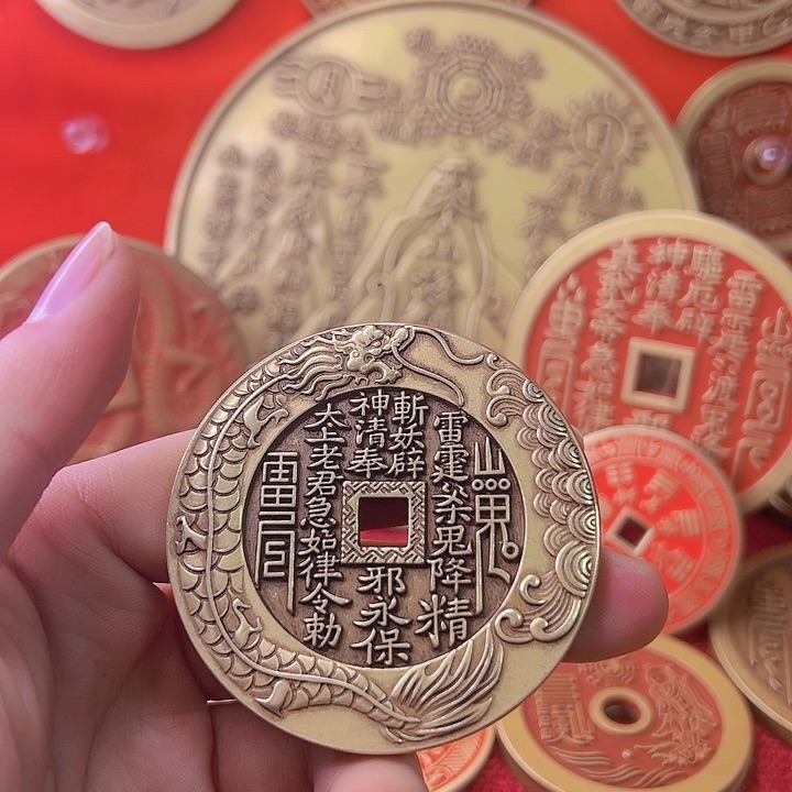 现代工艺品精品山花钱护您万周全