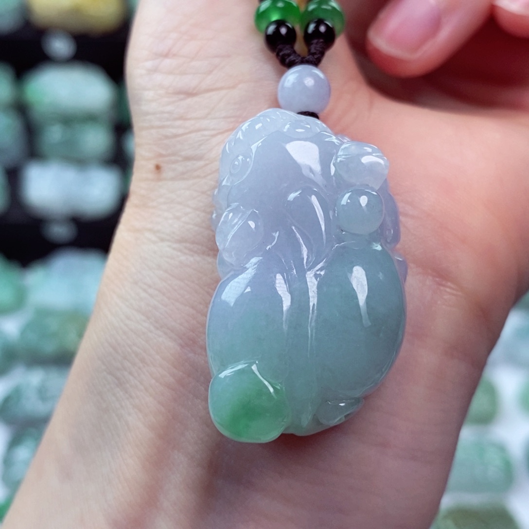 翡翠颈饰未镶嵌天然