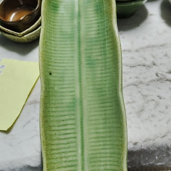 瓷片五厂，七厂各种摆件，瓷片，均有瑕疵！