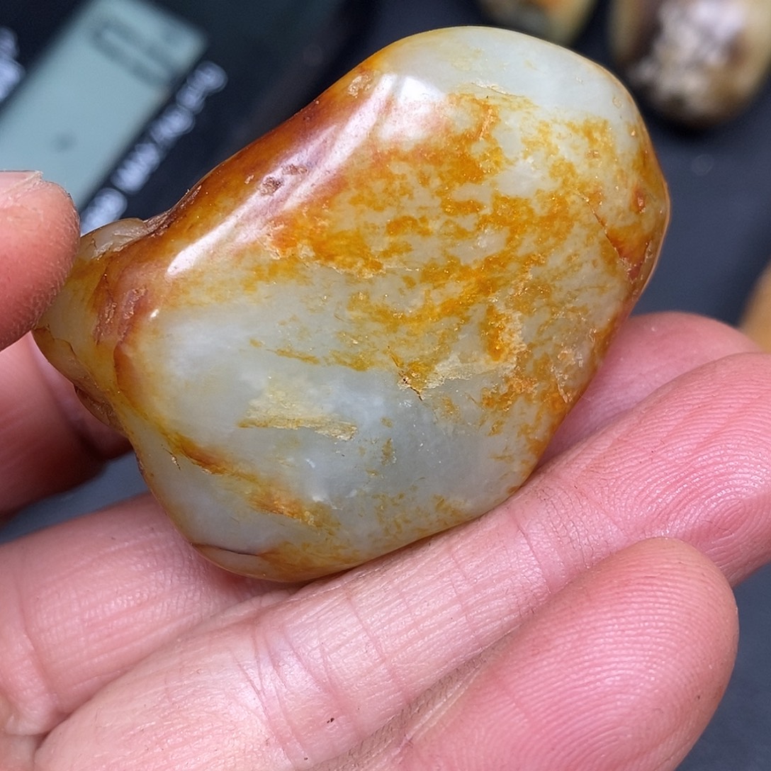 和田玉未镶嵌珠宝奇石