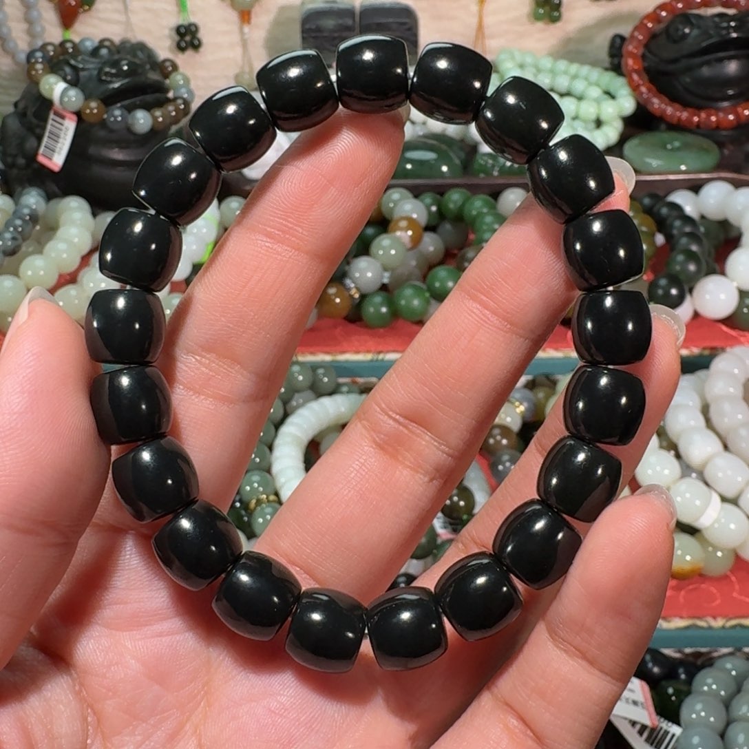 *****和田玉未镶嵌手链