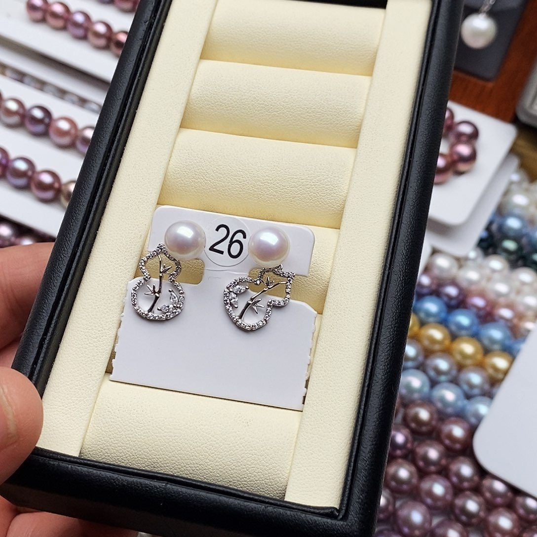 银S925镶嵌淡水珍珠颈饰