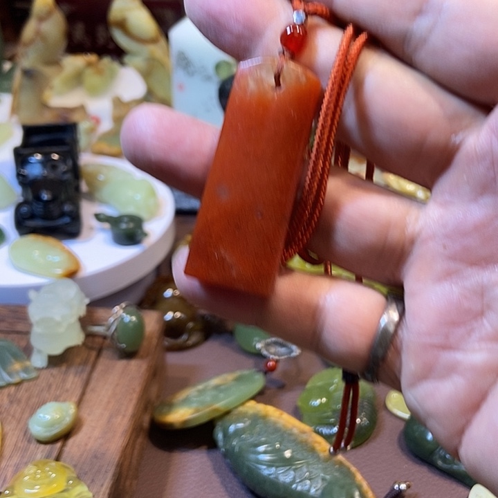 花***蛛岫玉未镶嵌岫玉饰品