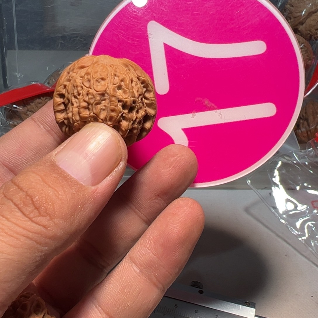 卷***卷文玩核桃，粉色17号