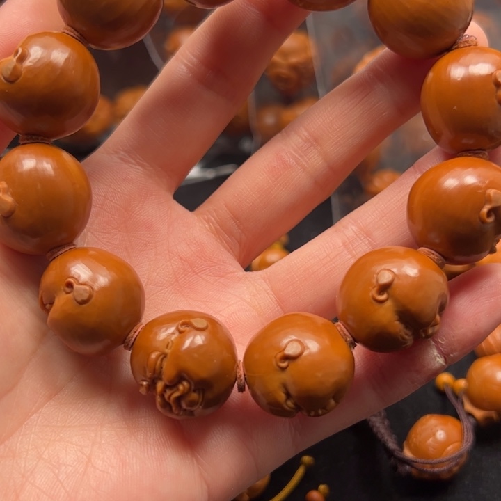 果***儿吊坠橄榄核20百态