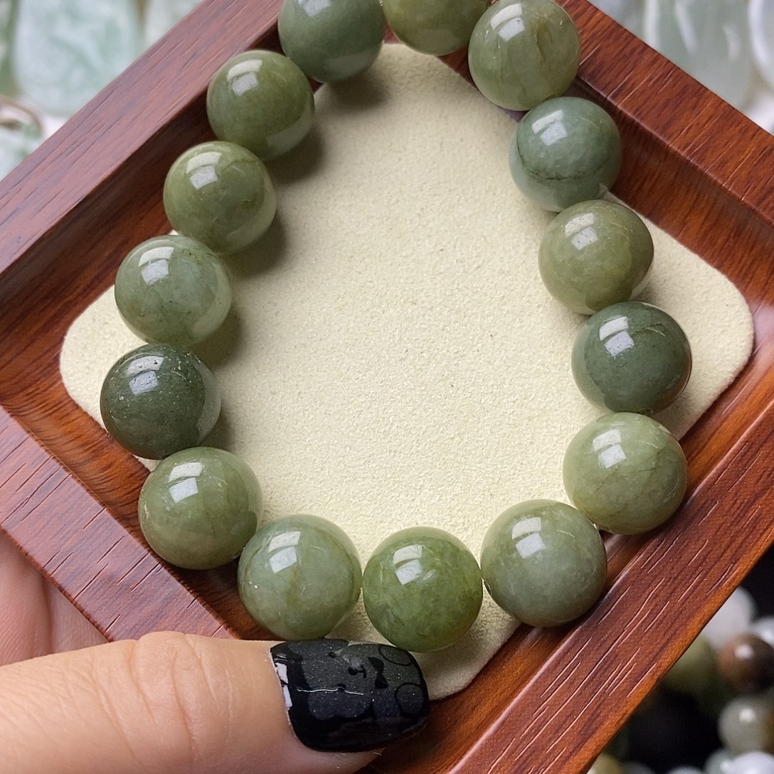 翡翠未镶嵌颈饰腾冲老料手串