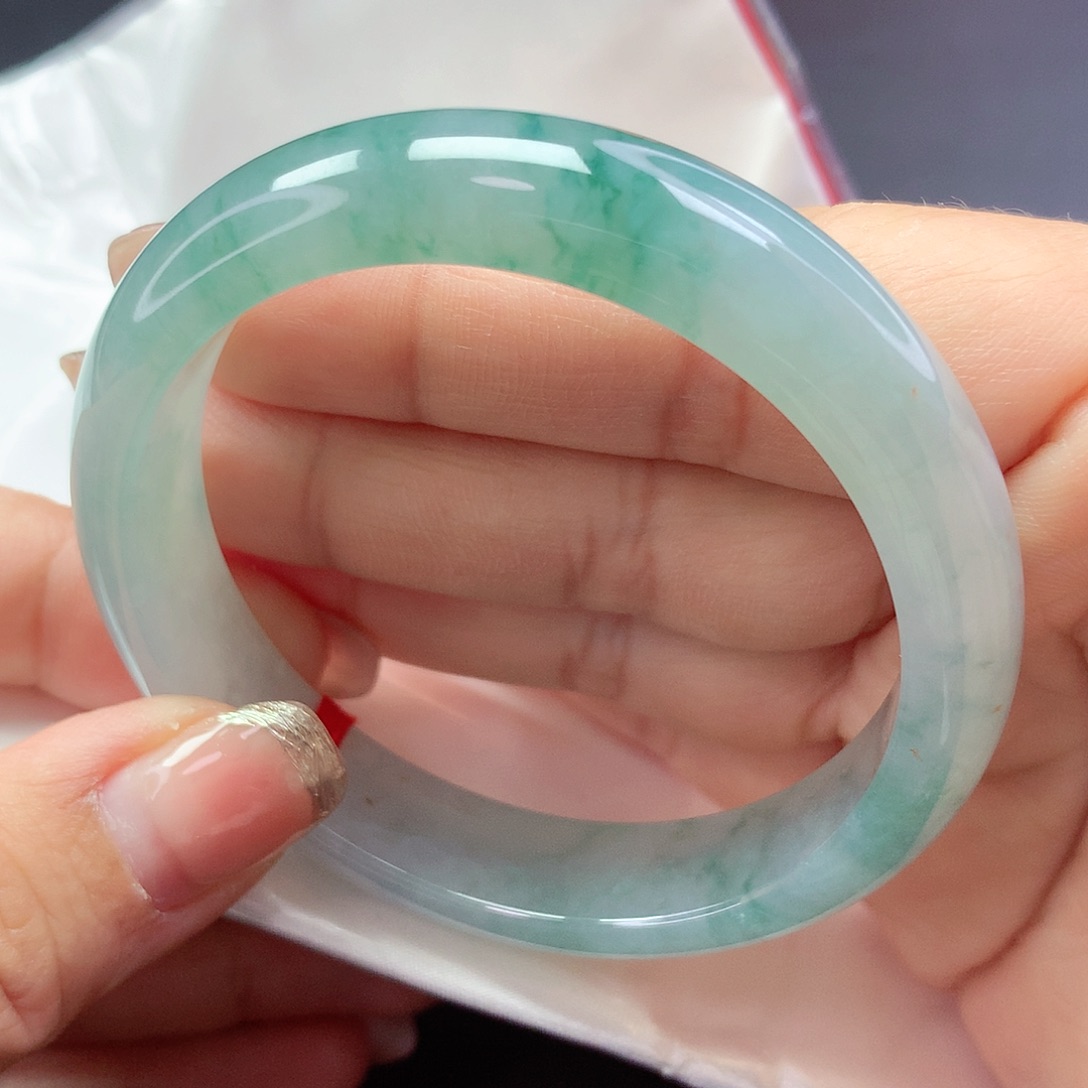 【闪购商品】翡翠手镯未镶嵌a 163381