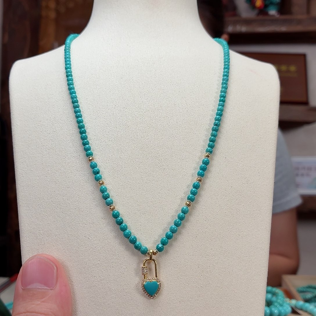 18K金镶嵌绿松石珠宝奇石