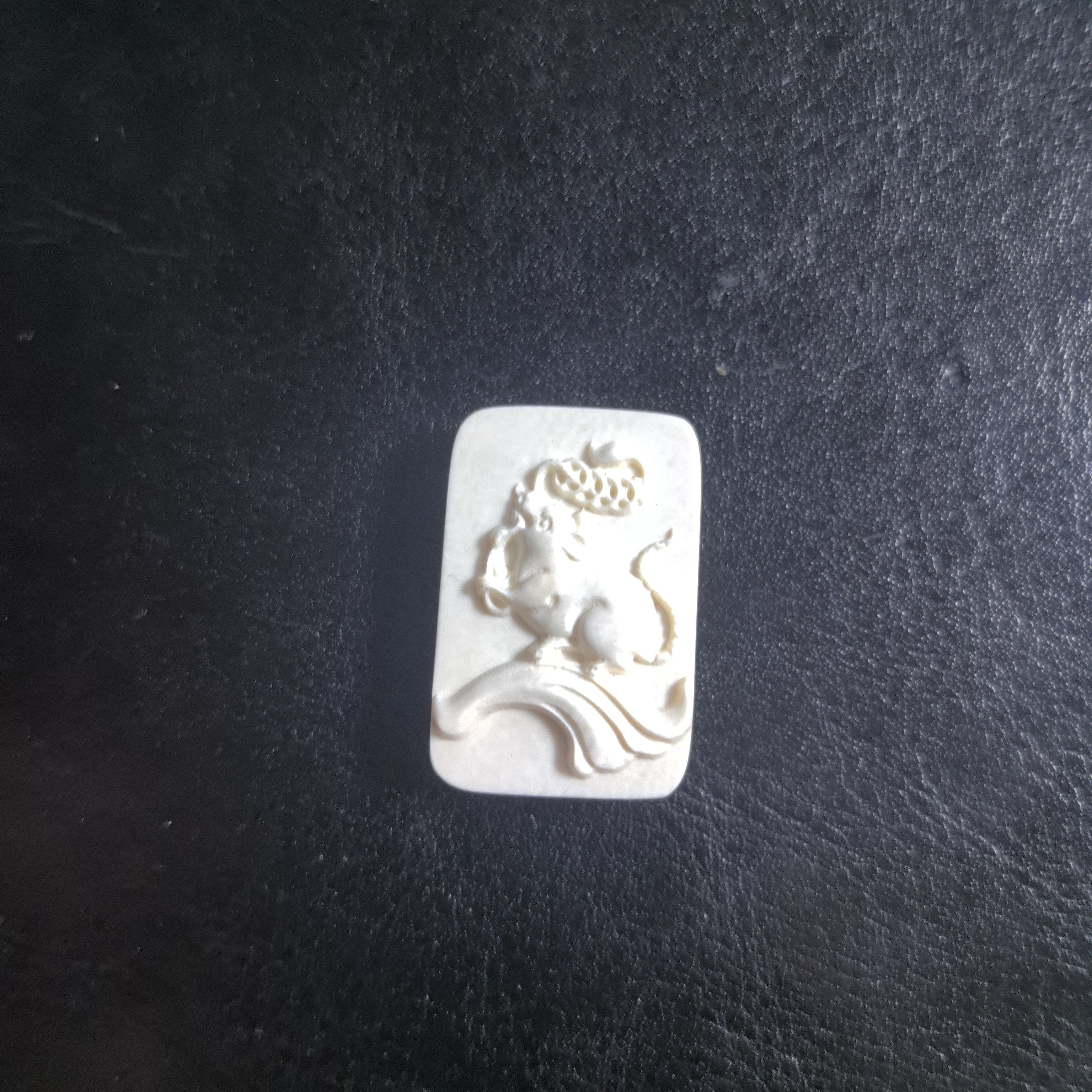 猛犸约7.5克雕刻件ZL0187
