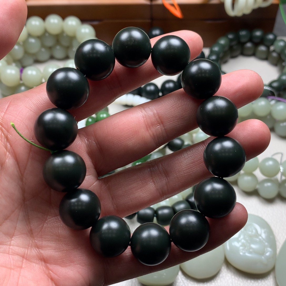 和田玉手链未镶嵌