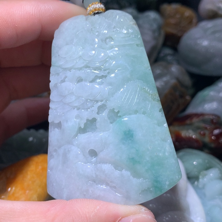 翡翠未镶嵌颈饰保真天然A货翡翠