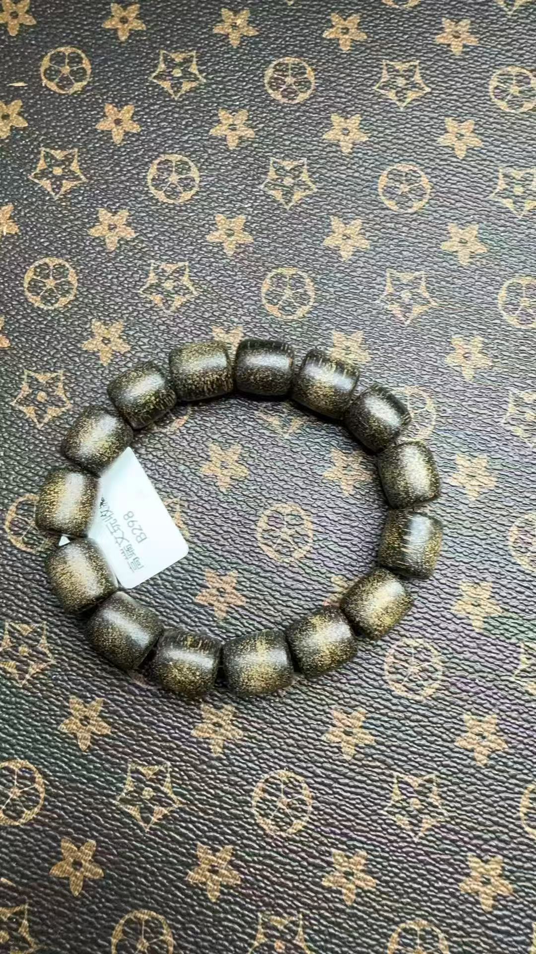 小王甄选文玩b353