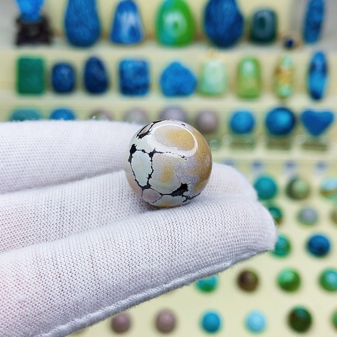 绿松石绿松石未镶嵌