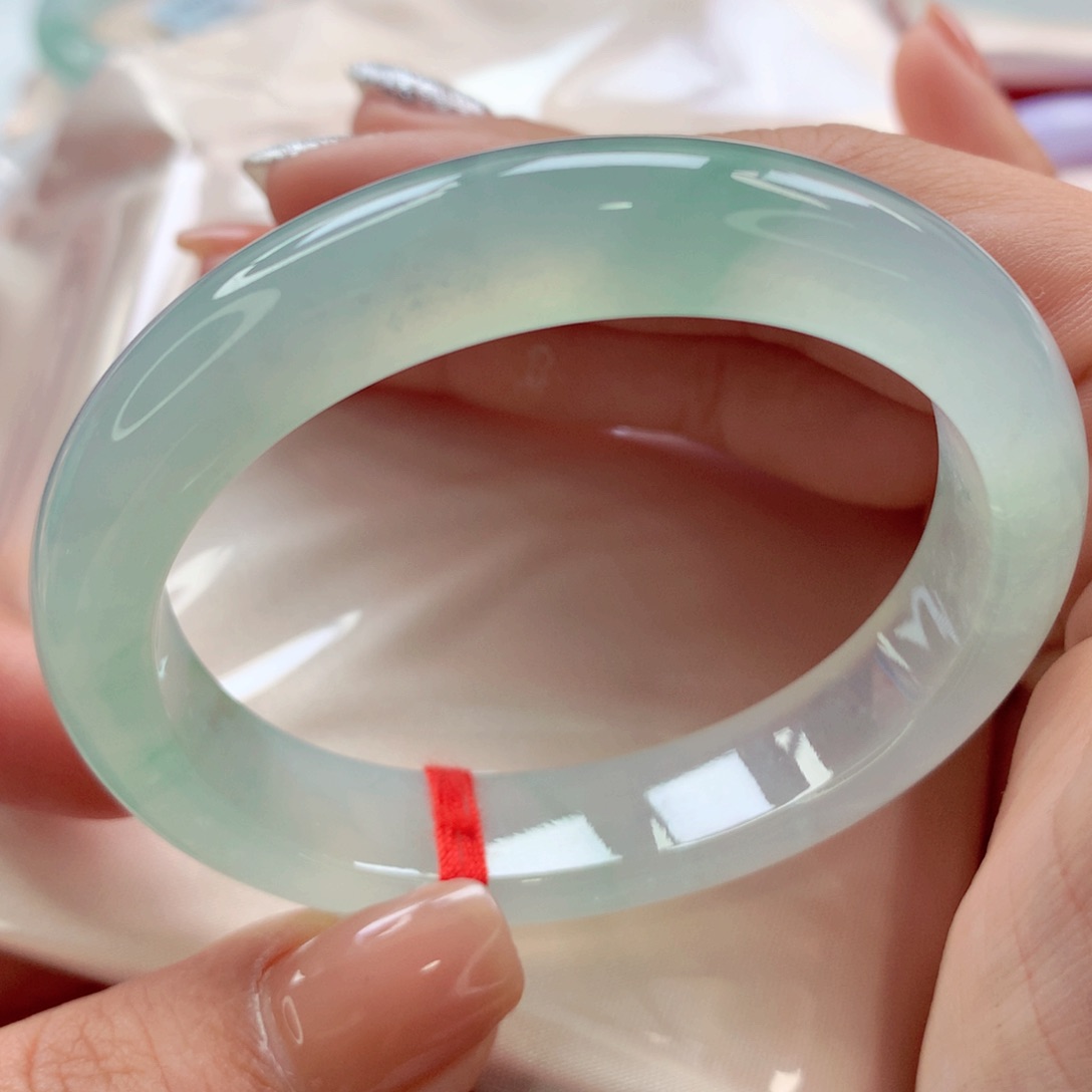 翡翠手镯（贵妃镯）未镶嵌师妹