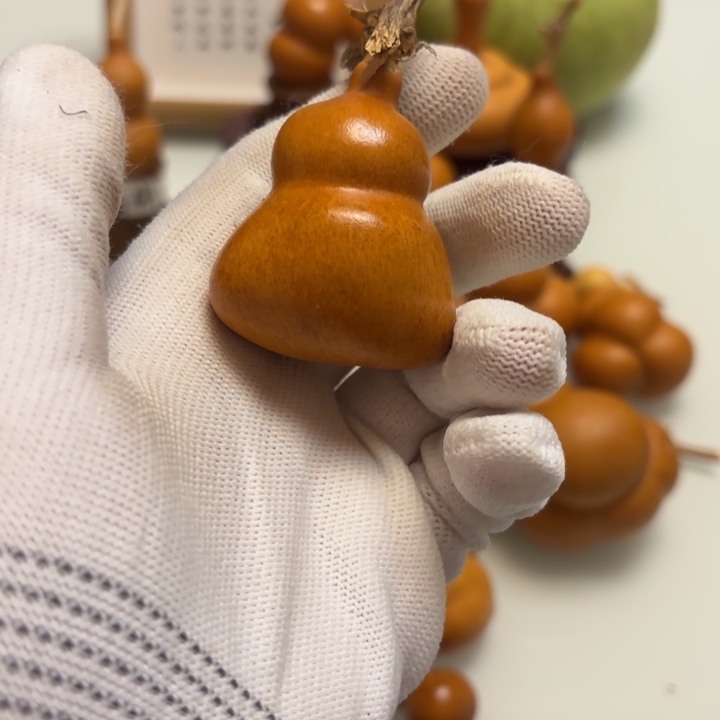 M***L天然手捻老皮葫芦